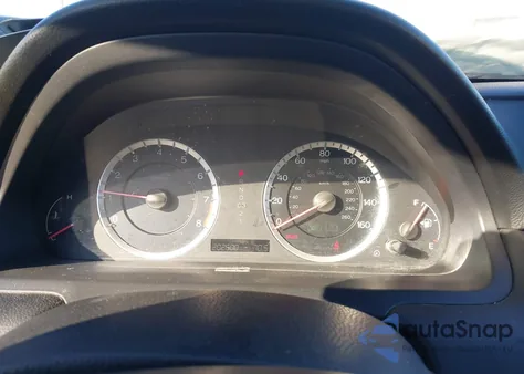 2011 Honda Accord 2.4 Ex-L from USA, damaged, VIN 1HGCP2F81BA104769